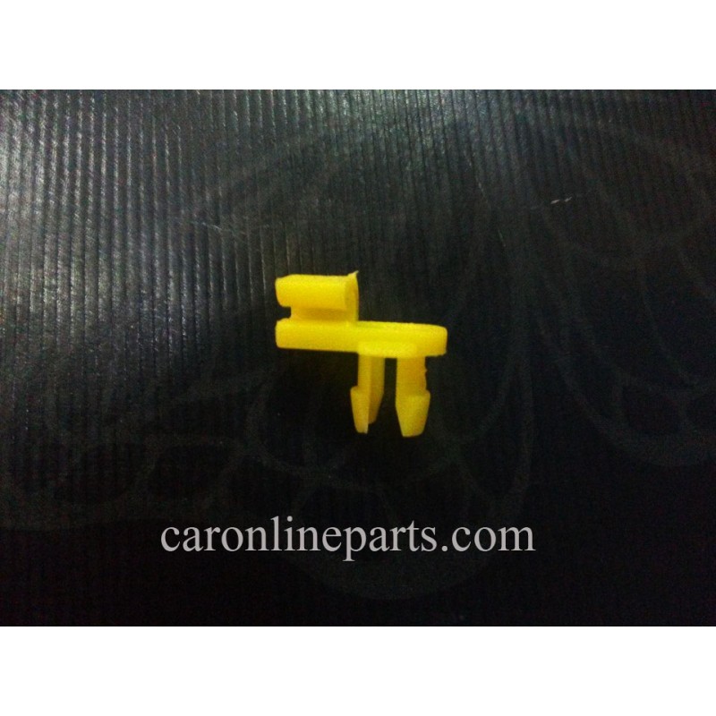 กิ๊บกลอนประตู กิ๊บล็อคกลอนประตู อันตัวใน TOYOTA MIGHTY-X, AE100 ข้างขวา  No.TT181R (Door Lock Rod Clip) บรรจุแพ็คละ 10ตัว